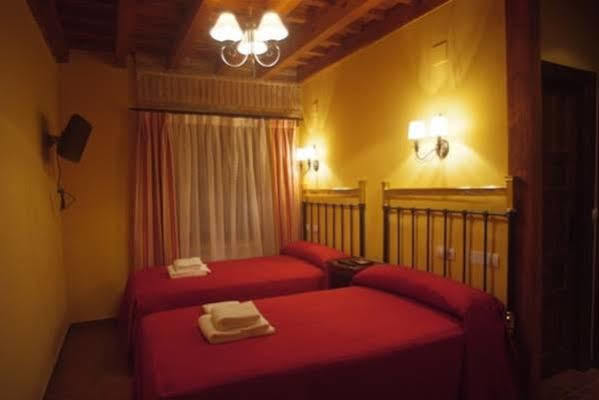 Отель La Casona De Dona Petra Villarmentero de Campos Экстерьер фото